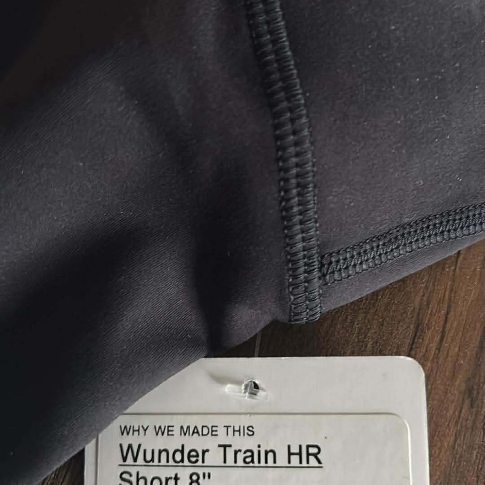 Lululemon Athletica Wunder Train HR Short 8" Size 4 Black NWT